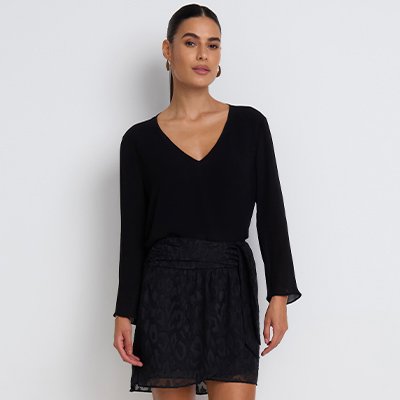 blusa feminina preta manga flare 240301 092 3
